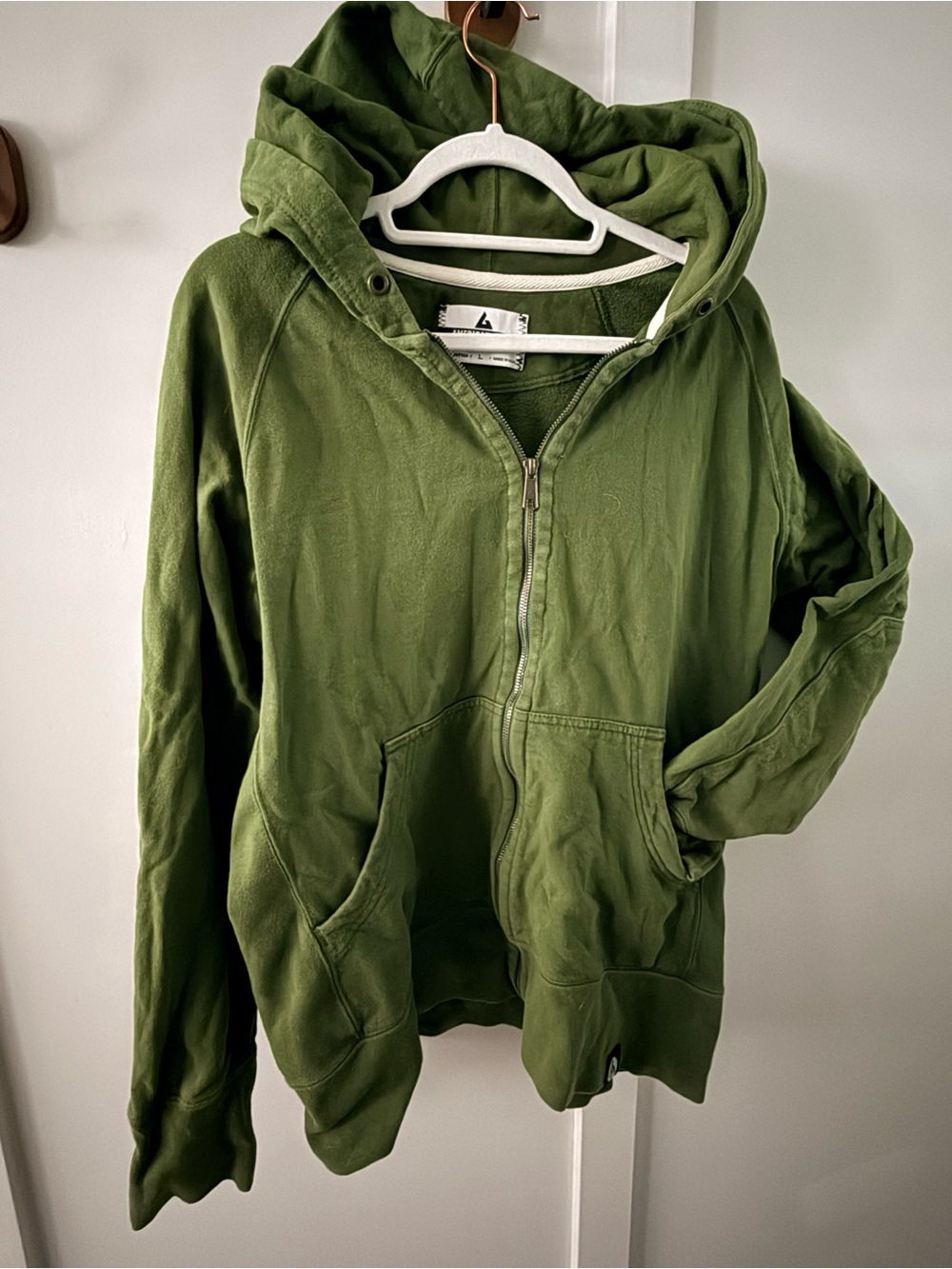 American Giant Men’s green zip hoodie with hood